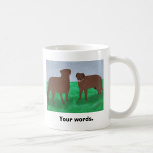 Dos marrones amigables cortan tus palabras tazas