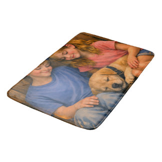 Dos niños con cachorro dormido – Alfombra de baño