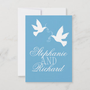 Dos pájaros blancos RSVP que se casa formal azul
