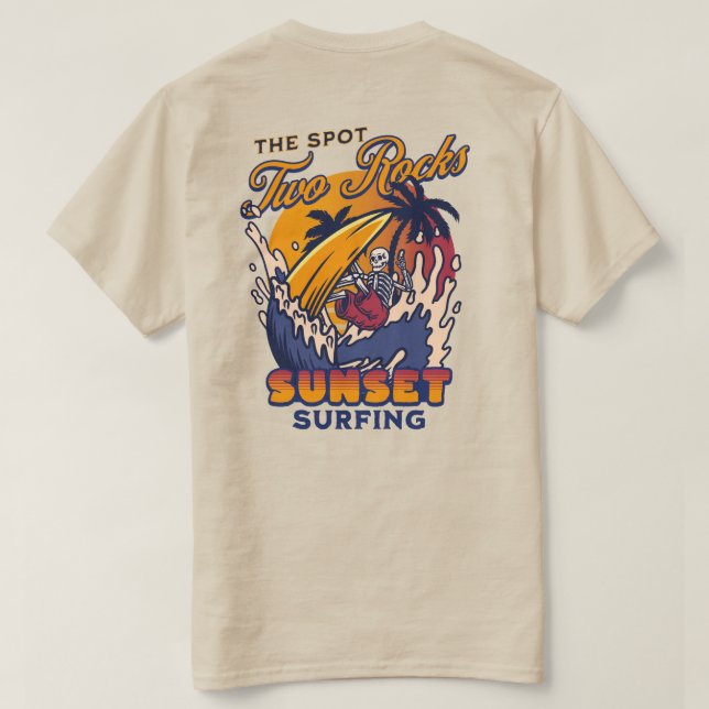 Dos rocas de surf y camiseta de playa (Reverso del diseño)
