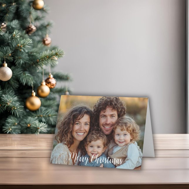 Dos tarjetas plegadas de la festividad navideña de (Two Photo Christmas Card Folded with Merry Christmas words on front. Can be edited. Message inside)