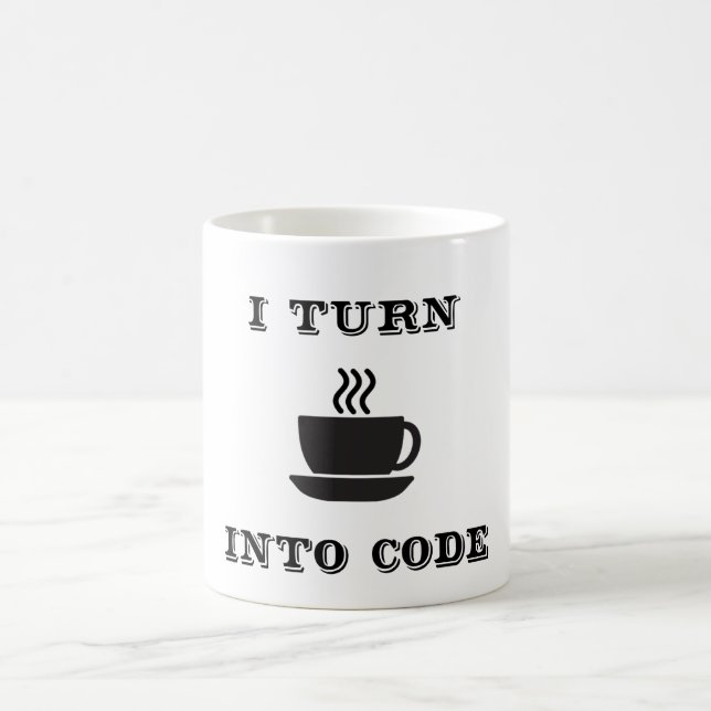 Doy vuelta al café en código en la taza de café (Centro)