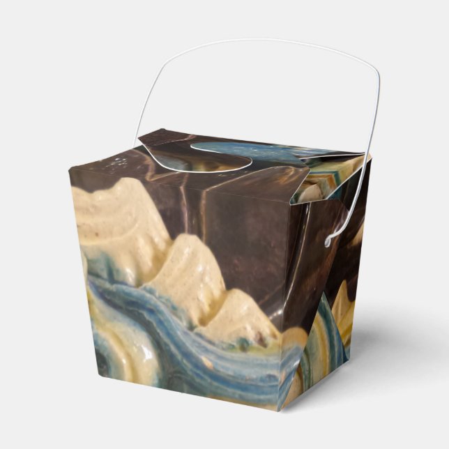 Dragón chino saca caja de favores (Front Side)