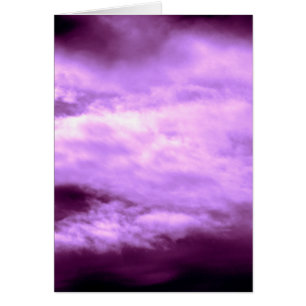 Dramático cielo púrpura
