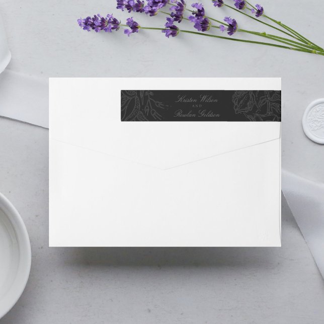 Dramático negro sobre Boda de guirnaldas florales  (Subido por el creador)