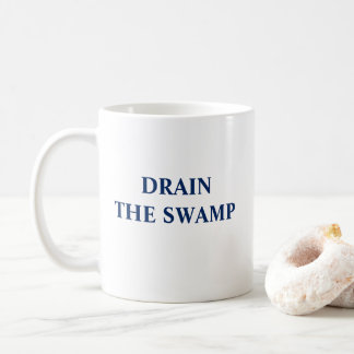 Drene la taza de café del pantano