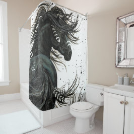 Ducha Caballo majestuoso del alcohol por la cortina de