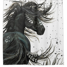 Ducha Caballo majestuoso del alcohol por la cortina de