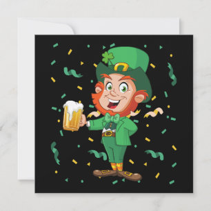 Duende bebiendo cerveza día de San Patricio
