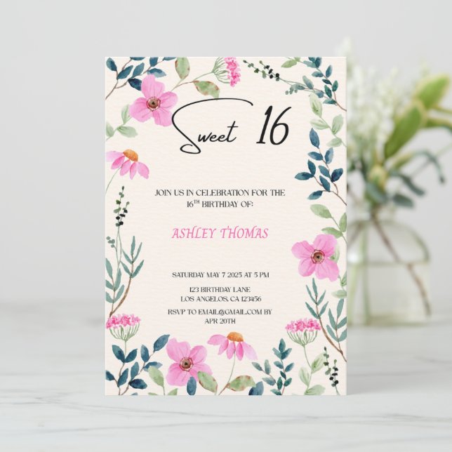 Dulce 16 Invitación rosa floral (Anverso de pie)