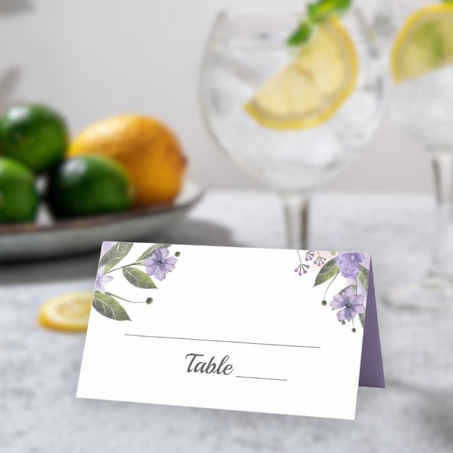 Dulce Boda morado floral plegado Tarjeta de lugar  (Subido por el creador)