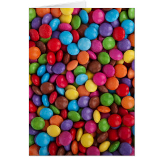 Dulces de chocolate redondos y coloridos