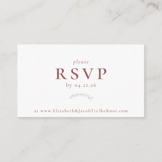 Dusty Red Berries y hojas Tarjeta RSVP de boda (Anverso)