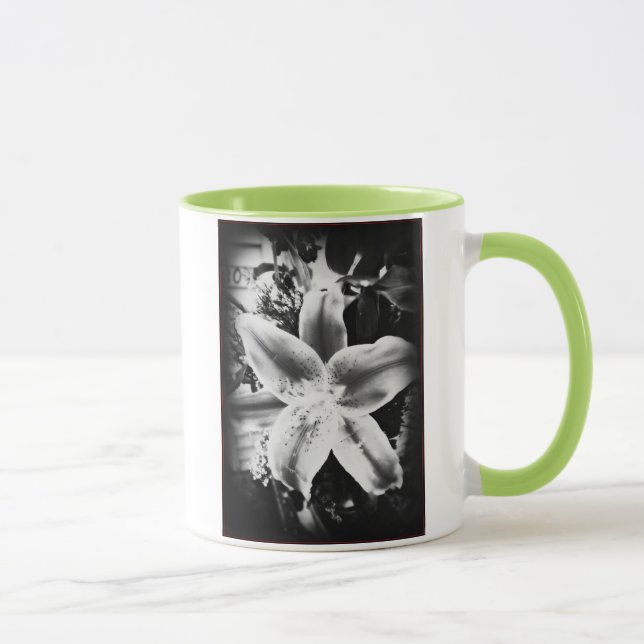 e.e. taza inspiradora de los cummings (Derecha)
