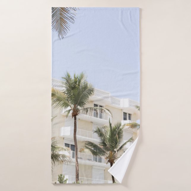 EDIFICIO BLANCO Y BEIGE (Toalla de baño)