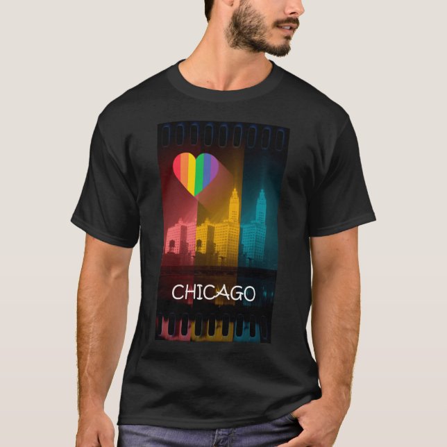 Edificio de Wrigley del orgullo gay de la camiseta (Anverso)