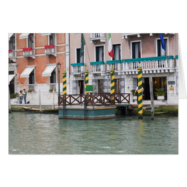 Edificios frente al mar en Venecia, Italia (Anverso (Horizontal))