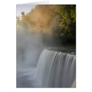 EE. UU., Michigan, Península Superior. Amanecer de