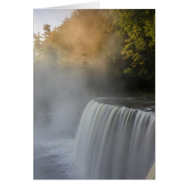EE. UU., Michigan, Península Superior. Amanecer de (Frente)