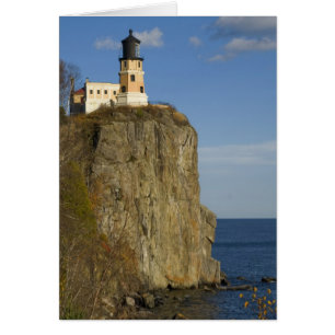 EE. UU., Minnesota. Faro de Split Rock en el lago