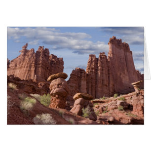 EE. UU., Utah. Vista de Fisher Towers. Crédito: Do