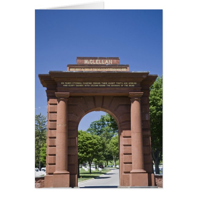 EE. UU., VA, Arlington. Puerta McClellan en Arling (Frente)
