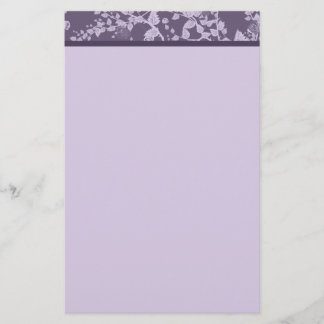 Efectos de escritorio de papel púrpuras florales