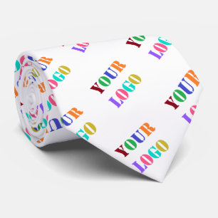 Ejemplo de corbata con logotipo de empresa persona