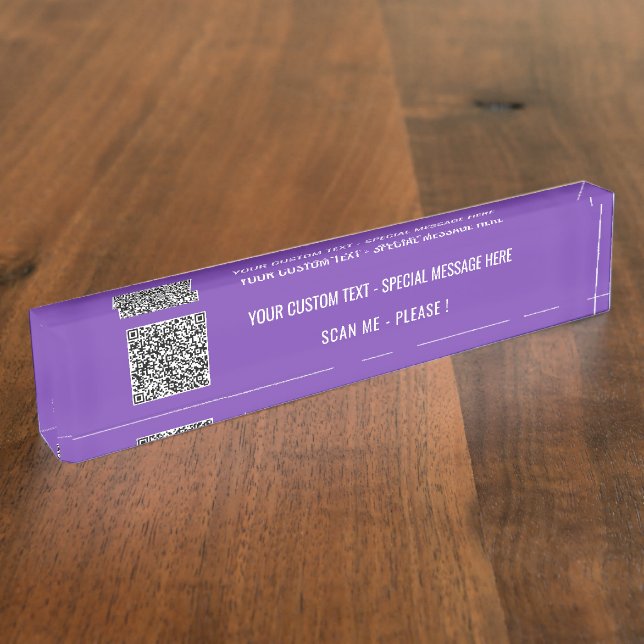 Ejemplo de placa de nombre de escritorio con texto (Lateral)