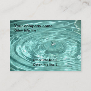 El agua azul cae tarjetas de visita de las