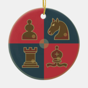 El ajedrez ajusta alrededor del ornamento