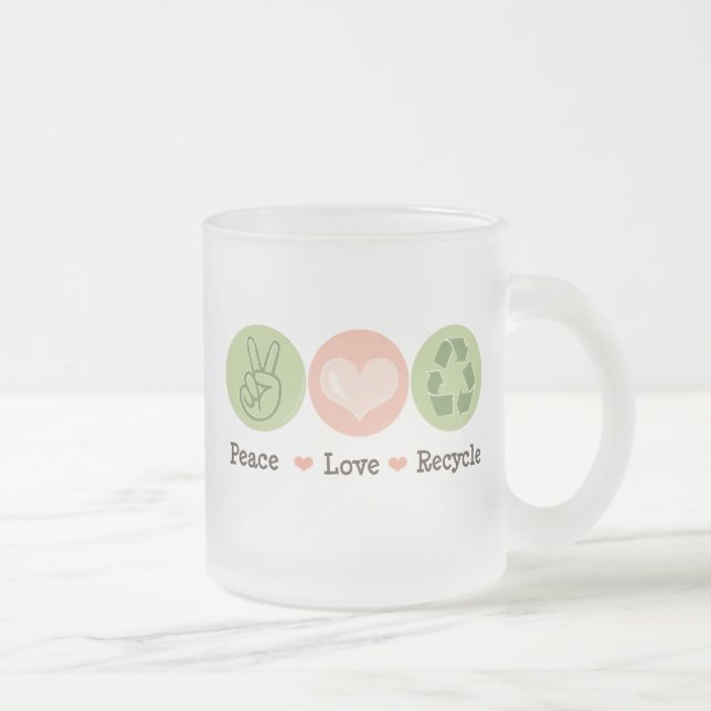 El amor de la paz recicla la taza helada (Derecha)