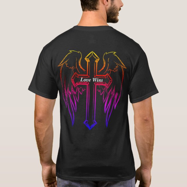 El amor de las camisetas cristianas gana (Reverso)