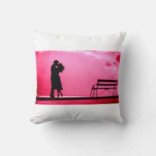 "El amor está en el aire", almohada de lanzamiento