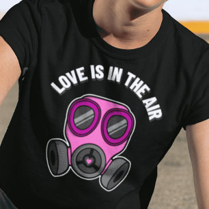 El Amor Está En La Camisa De La Máscara De Gas Aér