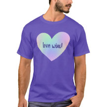 "El amor gana" Camiseta de Rainbow Heart