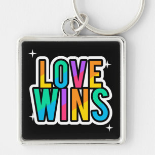 El amor gana. LGBTQ+Orgullo. Arcoíris. Llavero