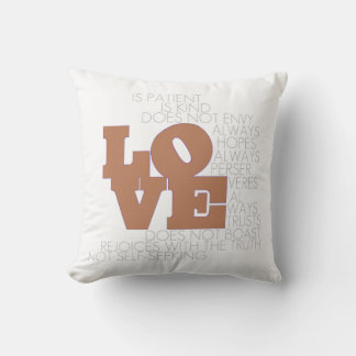 El amor nunca falla la almohada