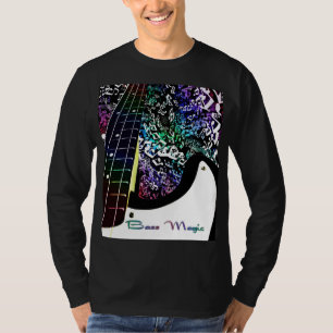 El arco iris mágico bajo observa la camiseta de la
