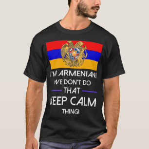 El armenio no hace que guarda la camiseta