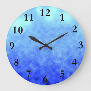 El azul se nubla el reloj de pared