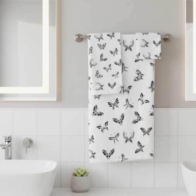 El baño de las mariposas tribales con toalla de tr (Set of 3 black and white butterfly themed bathroom towels.)
