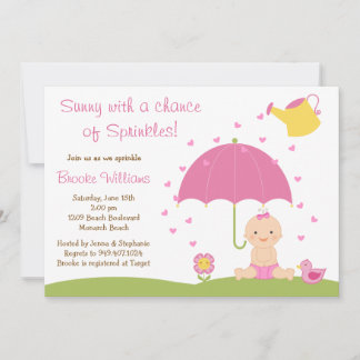 El bebé asperja la invitación de la ducha para la