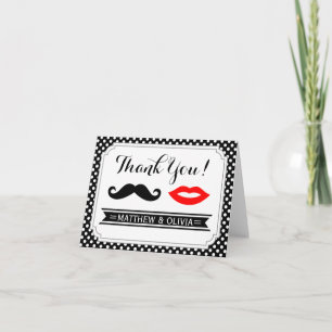 El bigote y los labios le agradecen las tarjetas