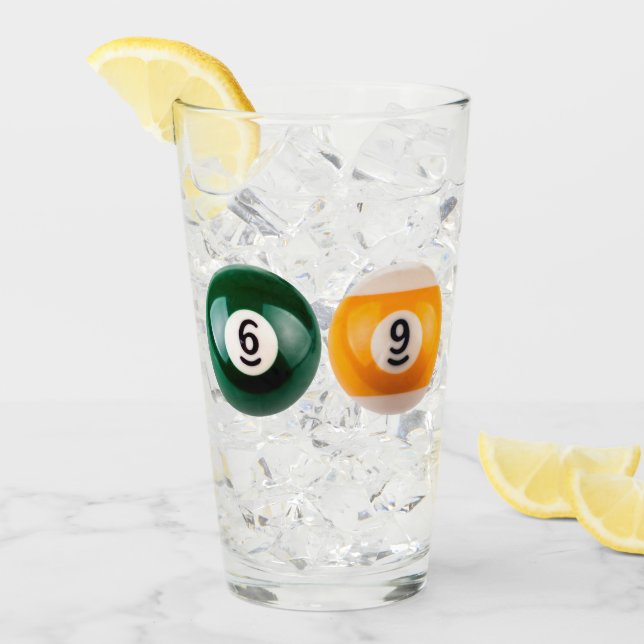 El billar duro 69 de SlipperyJoe con una bola de b (Anverso (hielo))