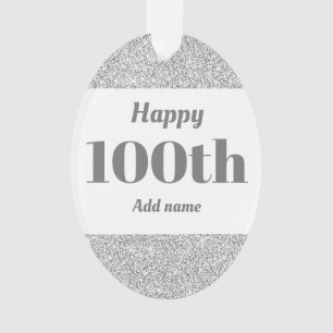 El bonito personalizó el ornamento 100o del regalo