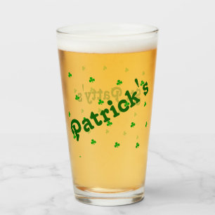 El brindis del día de San Patricio Cheer: Sláinte