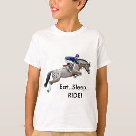El caballo del Appaloosa come la camiseta de los