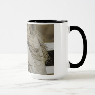 El caballo soña la taza