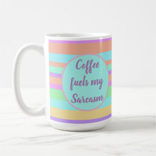El café aprovisiona de combustible mi taza de caf